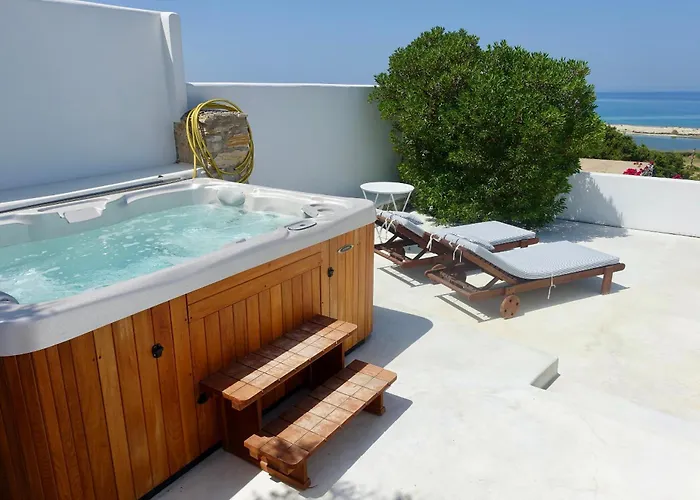 B - Kamari Village Aliko Beach