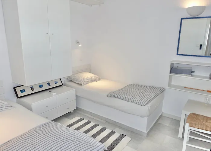 アパート B - Kamari Village *