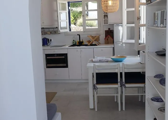 B - Kamari Village アパート