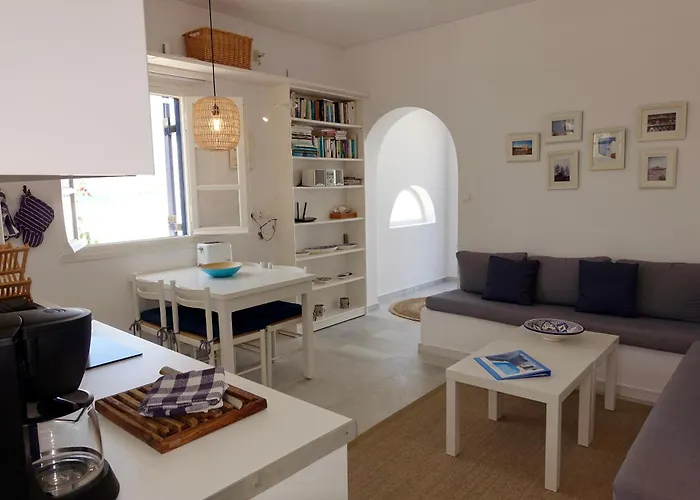 B - Kamari Village アパート