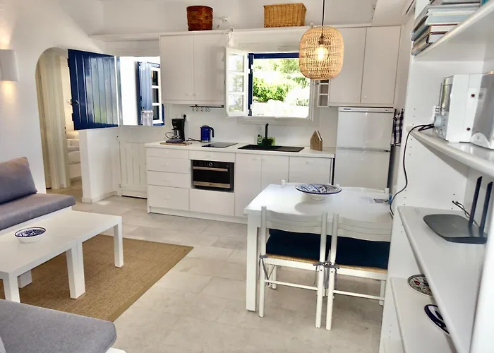 B - Kamari Village Παραλία Αλικό