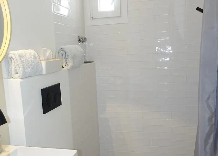 B - Kamari Village Παραλία Αλικό